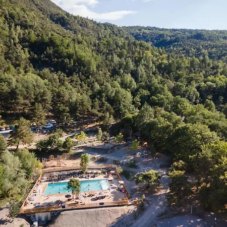 Huttopia De Serre-poncon Le Lautaret
